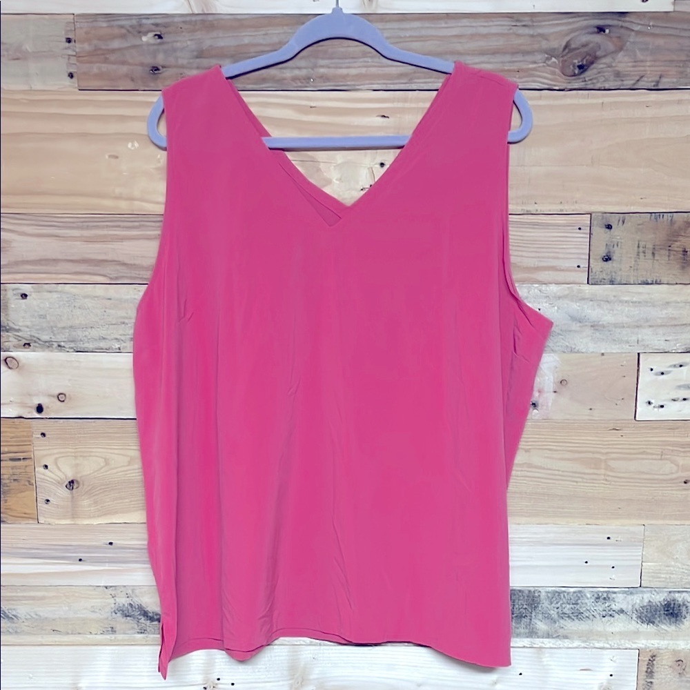 Eddie Bauer size 2X Tall Pink Lightweight V-neck Sleeveless Silk Butter Soft Top